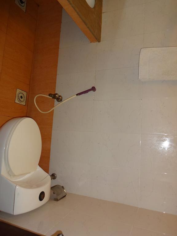 Safari Hotel Upper Mall ลาฮอร์ ห้อง รูปภาพ