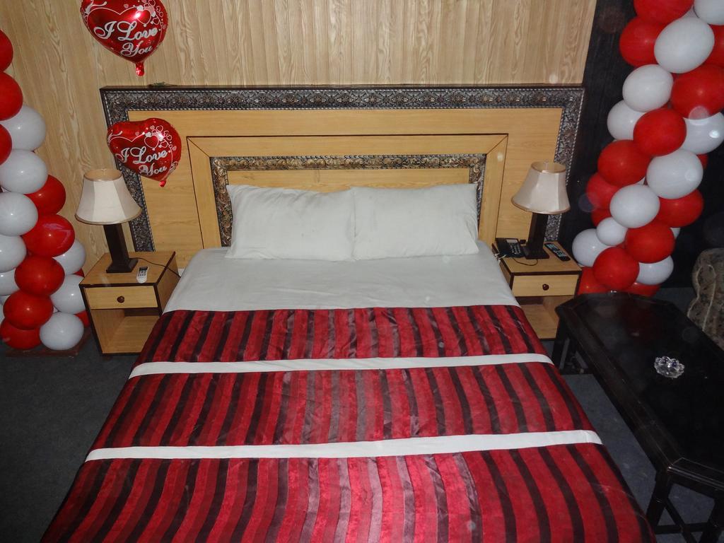 Safari Hotel Upper Mall ลาฮอร์ ห้อง รูปภาพ