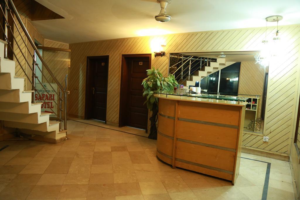 Safari Hotel Upper Mall ลาฮอร์ ภายนอก รูปภาพ